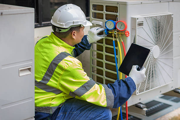 Professional Hvac technician working in Boston, MA